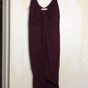 Boutique style burgundy dress with high leg slit